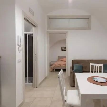 Vicolo 9 산테라모 인 콜레